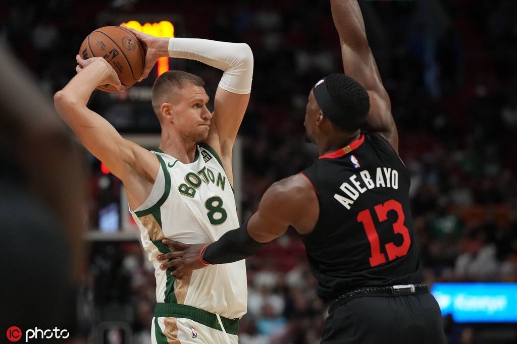 乐鱼app塔图姆在西班牙队比赛中出色防守，高光表现引发热议！的简单介绍