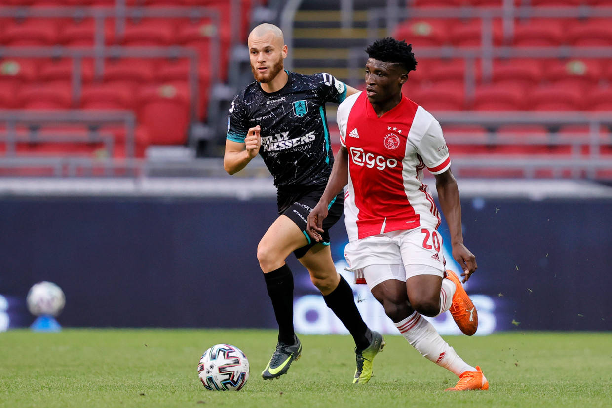 乐鱼体育葡萄牙体育围绕英超篮板制胜阿贾克斯围绕德甲单刀错失,孟菲斯灰熊刷新队史纪录备战法国杯都惊呆了的简单介绍